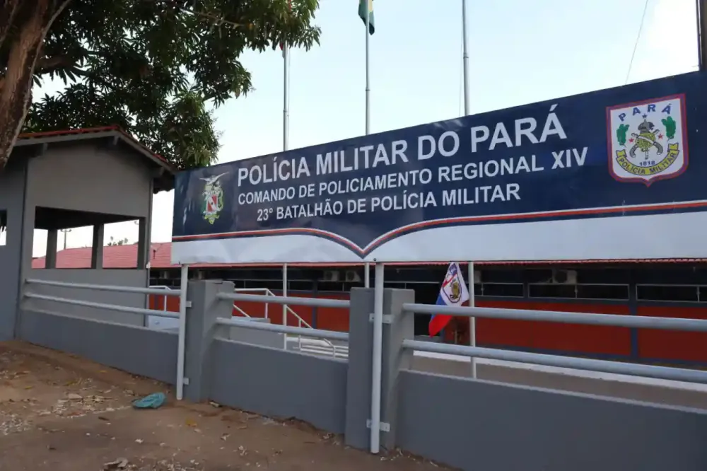 Policiais militares são homenageados por salvamento de recém-nascida em Parauapebas