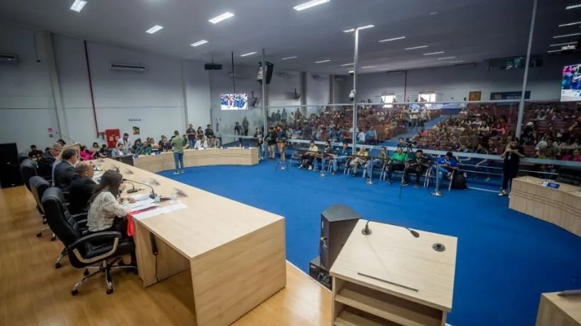 Câmara de Parauapebas aprova novas regras para exibição de vídeos, áudios e imagens por vereadores em sessões