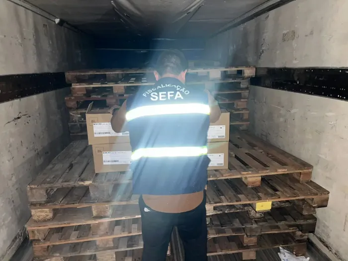 Sefa apreende 2.200 quilos de chocolate em Dom Eliseu