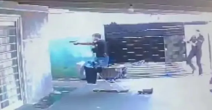 A Polícia Civil do Paraná prendeu um homem, de 51 anos, em flagrante pelos crimes de estupro, cárcere privado e perseguição. | Reprodução