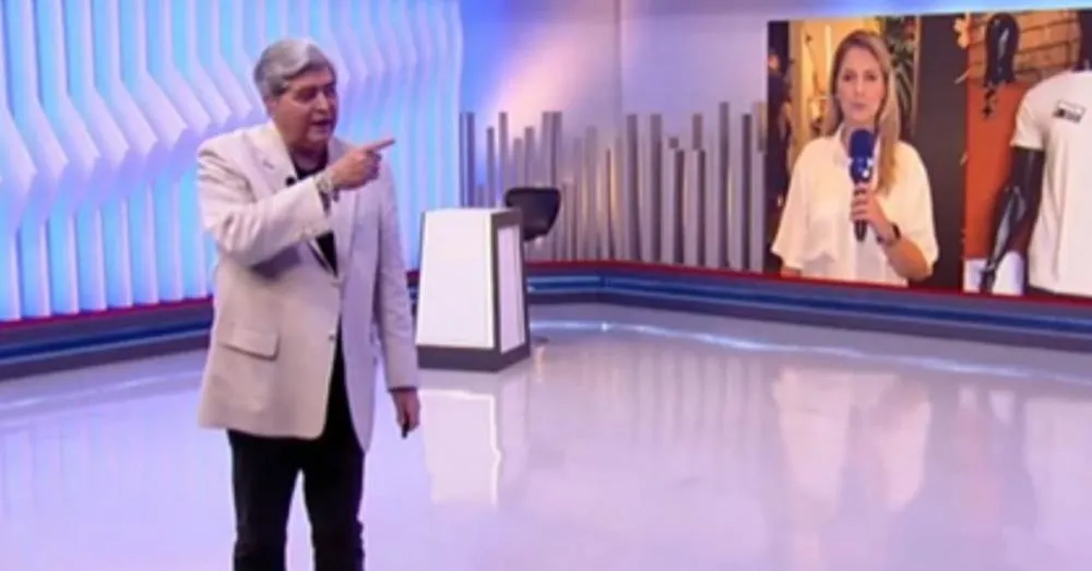 Datena se irrita ao vivo na RedeTV!: “Tira isso daí agora”