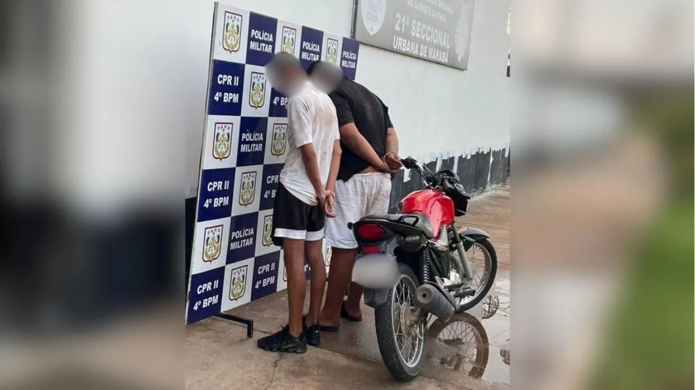 Os acusados e o material apreendido foram apresentados na Delegacia de Polícia Civil para os procedimentos legais cabíveis | Divulgação/4º BPM