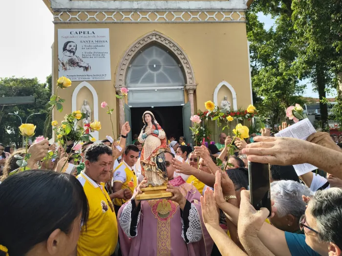 Círio de Mosqueiro leva centenas de fiéis às ruas neste domingo