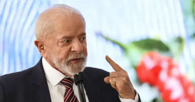 Lula convoca reunião emergencial após ataque dos EUA à Venezuela