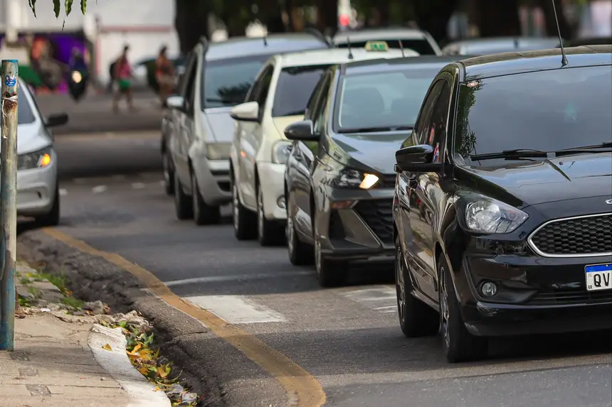 Proprietários de veículos com final de placas 41 a 61 podem pagar IPVA com descontos até o dia 13 de janeiro