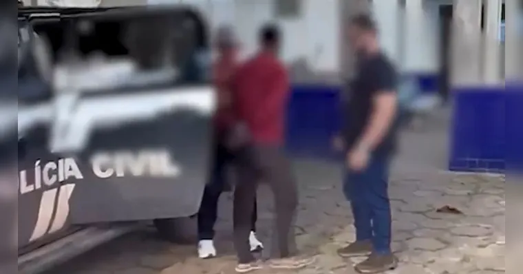 O suspeito foi preso, mas isso não impediu ele de voltar a ameaçar a companheira | Reprodução