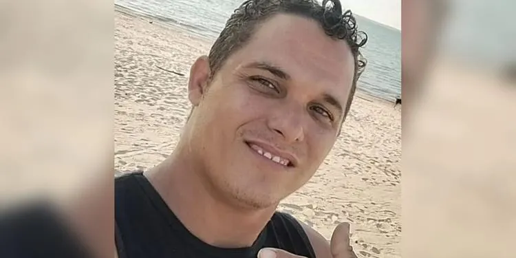 A imagem em destaque mostra a vítima do crime. (Foto: Reprodução | A Voz do Xingu)