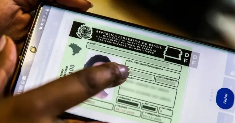 Para ter direito ao benefício, o condutor precisa estár inscrito no RNPC e não pode ter cometido infrações nos últimos 12 meses. | Marcelo Casal/Agência Brasil