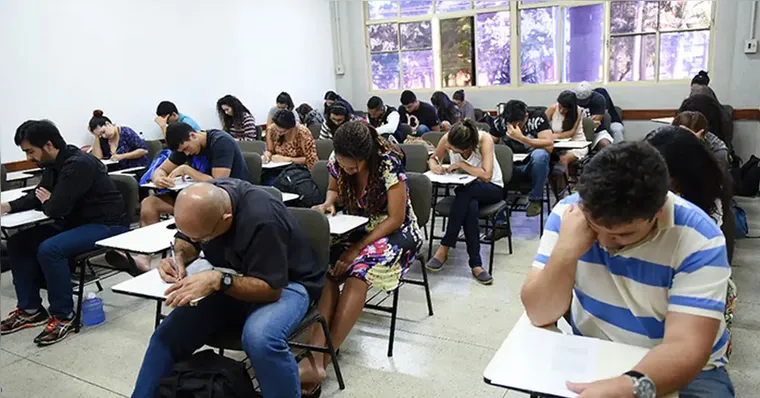 Para verificar onde realizará o exame, o candidato deve acessar o sistema do Encceja | Foto: Divulgação/ MEC
