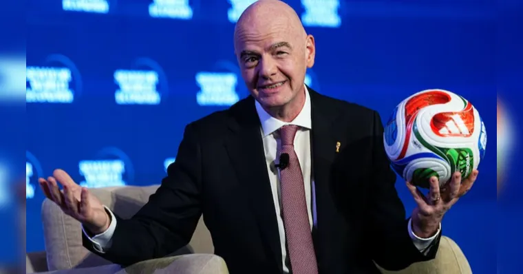 O mandatário da Fifa, Gianni Infantino, confirmou a criação do Mundial Sub-15 | Bloomberg/Aaron Schwartz
