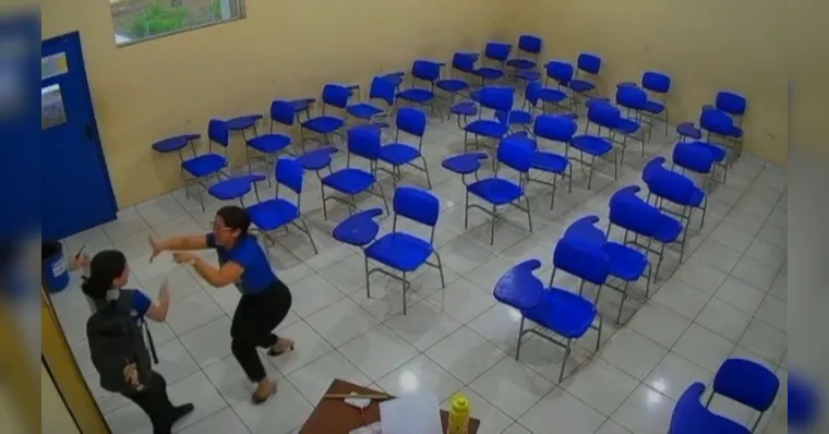 A adolescente foi apreendida pela PM após o ataque | Reprodução